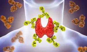 Zielone przeciwciała atakują czerwony gruczoł tarczycy, co wywołuje choroby autoimmunologiczne. W tle widać inne przeciwciała.