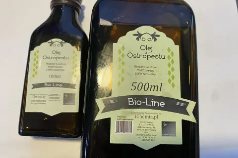 Dwie butelki oleju z ostropestu, 100ml i 500ml, tłoczone na zimno, niefiltrowane, 100% naturalne. Poznaj olej z ostropestu właściwości!